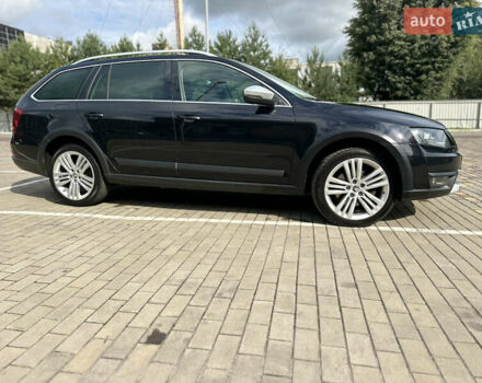Черный Шкода Октавия Скаут, объемом двигателя 2 л и пробегом 257 тыс. км за 14999 $, фото 21 на Automoto.ua