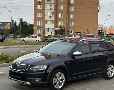 Шкода Октавия Скаут 2016 в Киеве на Automoto.ua Черный Шкода Октавия Скаут, объемом двигателя 2 л и пробегом 338 тыс. км за 15300 $, фото 2 на Automoto.ua