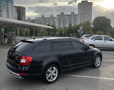 Шкода Октавия Скаут 2016 в Киеве на Automoto.ua Черный Шкода Октавия Скаут, объемом двигателя 2 л и пробегом 338 тыс. км за 15300 $, фото 5 на Automoto.ua