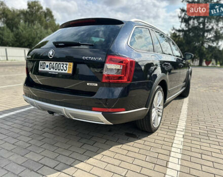 Черный Шкода Октавия Скаут, объемом двигателя 2 л и пробегом 257 тыс. км за 14999 $, фото 4 на Automoto.ua