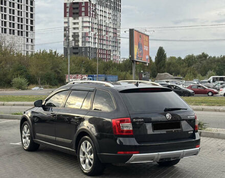 Шкода Октавия Скаут 2016 в Киеве на Automoto.ua Черный Шкода Октавия Скаут, объемом двигателя 2 л и пробегом 338 тыс. км за 15300 $, фото 6 на Automoto.ua