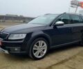 Чорний Шкода Octavia Scout, об'ємом двигуна 2 л та пробігом 266 тис. км за 16990 $, фото 84 на Automoto.ua