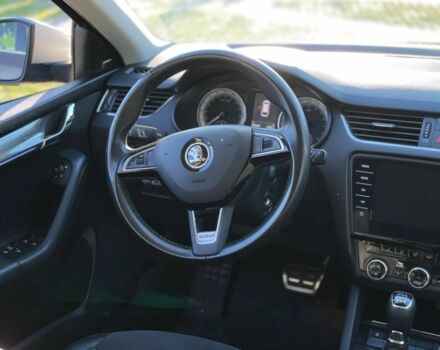 Чорний Шкода Octavia Scout, об'ємом двигуна 2 л та пробігом 255 тис. км за 16800 $, фото 7 на Automoto.ua