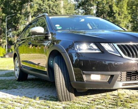 Чорний Шкода Octavia Scout, об'ємом двигуна 2 л та пробігом 255 тис. км за 16800 $, фото 11 на Automoto.ua