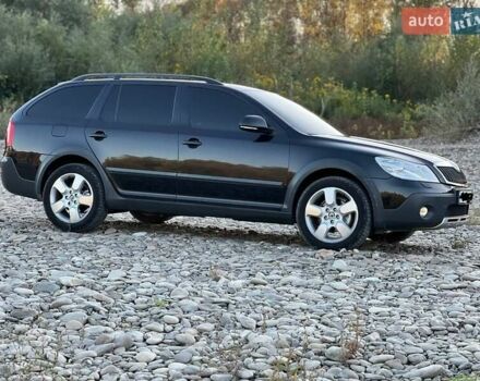 Черный Шкода Октавия Скаут, объемом двигателя 2 л и пробегом 319 тыс. км за 9999 $, фото 1 на Automoto.ua