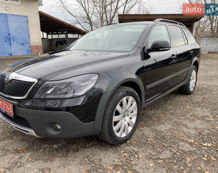 Черный Шкода Октавия Скаут, объемом двигателя 1.8 л и пробегом 217 тыс. км за 7800 $, фото 1 на Automoto.ua