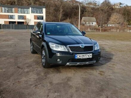 Шкода Octavia Scout 2012 у Черкасах на Automoto.ua Чорний Шкода Octavia Scout, об'ємом двигуна 2 л та пробігом 257 тис. км за 12300 $, фото 1 на Automoto.ua