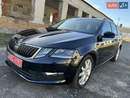 Шкода Октавия Скаут 2018 в Луцке на Automoto.ua Черный Шкода Октавия Скаут, объемом двигателя 2 л и пробегом 223 тыс. км за 16499 $, фото 1 на Automoto.ua