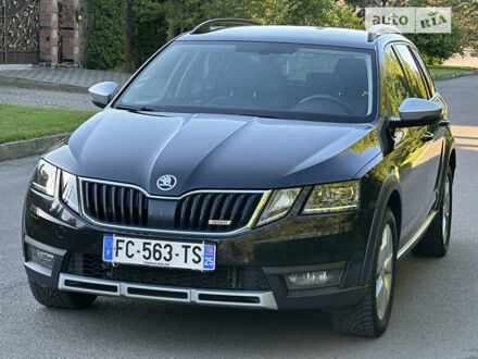 Чорний Шкода Octavia Scout, об'ємом двигуна 2 л та пробігом 210 тис. км за 18500 $, фото 1 на Automoto.ua