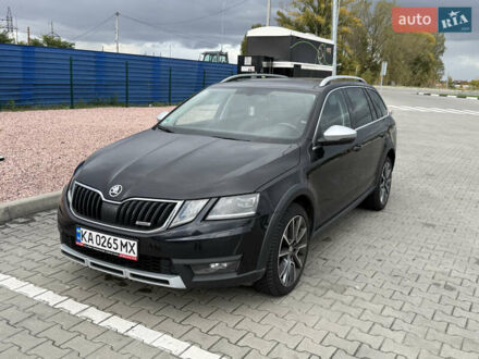 Шкода Октавия Скаут 2019 в Киеве на Automoto.ua Черный Шкода Октавия Скаут, объемом двигателя 1.97 л и пробегом 184 тыс. км за 20999 $, фото 1 на Automoto.ua