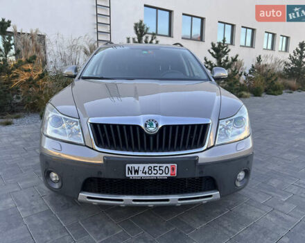 Коричневий Шкода Octavia Scout, об'ємом двигуна 1.8 л та пробігом 189 тис. км за 8500 $, фото 1 на Automoto.ua