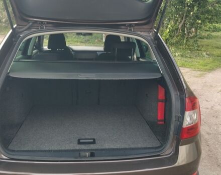 Коричневый Шкода Октавия Скаут, объемом двигателя 2 л и пробегом 327 тыс. км за 13500 $, фото 6 на Automoto.ua