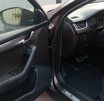 Коричневый Шкода Октавия Скаут, объемом двигателя 2 л и пробегом 257 тыс. км за 15900 $, фото 40 на Automoto.ua