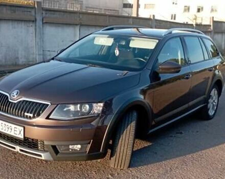 Коричневый Шкода Октавия Скаут, объемом двигателя 2 л и пробегом 257 тыс. км за 15900 $, фото 18 на Automoto.ua
