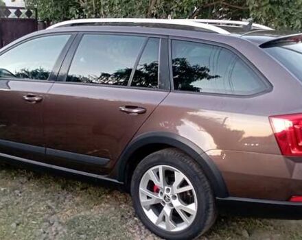 Коричневый Шкода Октавия Скаут, объемом двигателя 2 л и пробегом 257 тыс. км за 15900 $, фото 7 на Automoto.ua