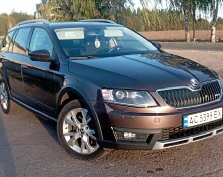 Коричневый Шкода Октавия Скаут, объемом двигателя 2 л и пробегом 257 тыс. км за 15900 $, фото 13 на Automoto.ua