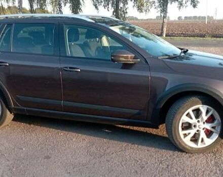 Коричневый Шкода Октавия Скаут, объемом двигателя 2 л и пробегом 257 тыс. км за 15900 $, фото 22 на Automoto.ua