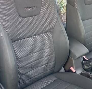 Коричневый Шкода Октавия Скаут, объемом двигателя 2 л и пробегом 257 тыс. км за 15900 $, фото 32 на Automoto.ua