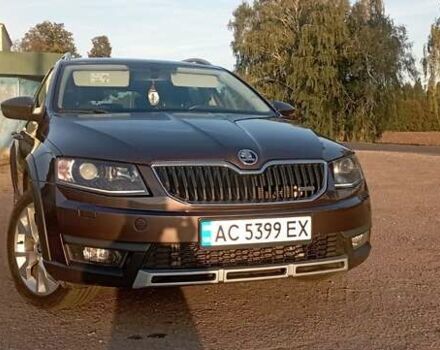 Коричневый Шкода Октавия Скаут, объемом двигателя 2 л и пробегом 257 тыс. км за 15900 $, фото 14 на Automoto.ua