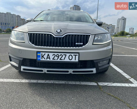 Коричневий Шкода Octavia Scout, об'ємом двигуна 2 л та пробігом 277 тис. км за 14500 $, фото 1 на Automoto.ua