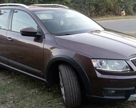 Коричневый Шкода Октавия Скаут, объемом двигателя 2 л и пробегом 257 тыс. км за 15900 $, фото 10 на Automoto.ua