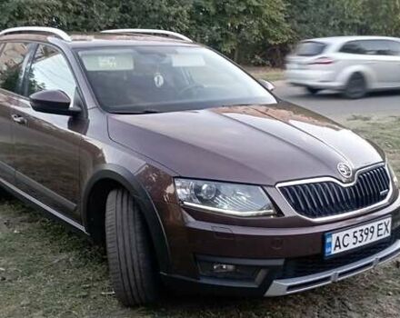 Коричневый Шкода Октавия Скаут, объемом двигателя 2 л и пробегом 257 тыс. км за 15900 $, фото 6 на Automoto.ua