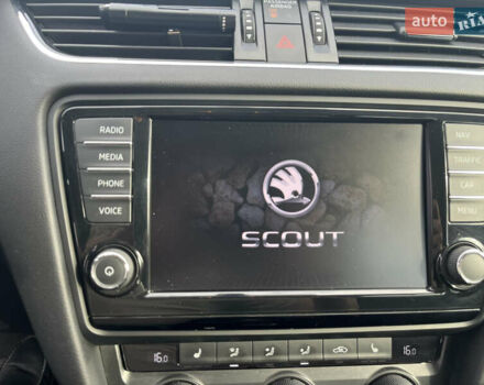 Коричневий Шкода Octavia Scout, об'ємом двигуна 2 л та пробігом 277 тис. км за 14500 $, фото 32 на Automoto.ua
