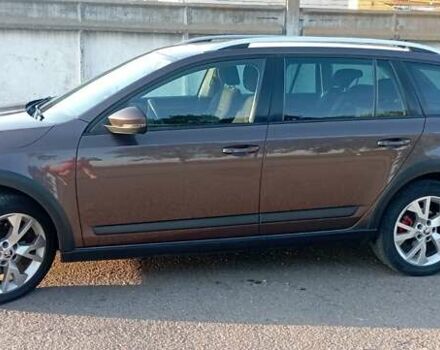 Коричневый Шкода Октавия Скаут, объемом двигателя 2 л и пробегом 257 тыс. км за 15900 $, фото 15 на Automoto.ua