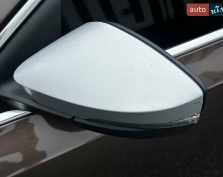 Коричневый Шкода Октавия Скаут, объемом двигателя 1.97 л и пробегом 231 тыс. км за 19699 $, фото 6 на Automoto.ua