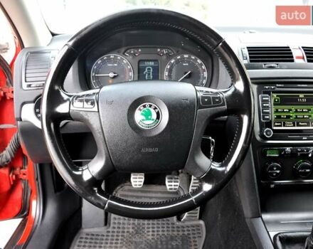 Червоний Шкода Octavia Scout, об'ємом двигуна 2 л та пробігом 269 тис. км за 6700 $, фото 33 на Automoto.ua