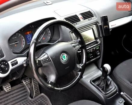 Червоний Шкода Octavia Scout, об'ємом двигуна 2 л та пробігом 269 тис. км за 6700 $, фото 17 на Automoto.ua