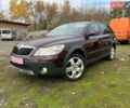 Красный Шкода Октавия Скаут, объемом двигателя 1.8 л и пробегом 177 тыс. км за 8600 $, фото 1 на Automoto.ua