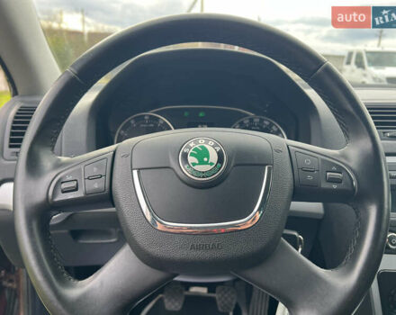 Шкода Октавия Скаут 2009 в Рожище на Automoto.ua Красный Шкода Октавия Скаут, объемом двигателя 1.8 л и пробегом 177 тыс. км за 8799 $, фото 16 на Automoto.ua