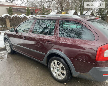 Червоний Шкода Octavia Scout, об'ємом двигуна 2 л та пробігом 346 тис. км за 12000 $, фото 18 на Automoto.ua