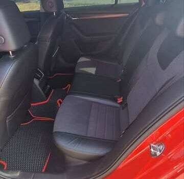 Червоний Шкода Octavia Scout, об'ємом двигуна 2 л та пробігом 115 тис. км за 18500 $, фото 17 на Automoto.ua