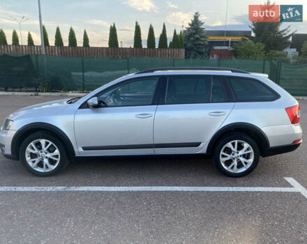 Шкода Октавия Скаут, объемом двигателя 2 л и пробегом 307 тыс. км за 14900 $, фото 5 на Automoto.ua