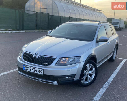 Шкода Октавия Скаут, объемом двигателя 2 л и пробегом 307 тыс. км за 14900 $, фото 1 на Automoto.ua