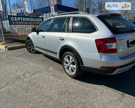 Шкода Octavia Scout, об'ємом двигуна 2 л та пробігом 240 тис. км за 12700 $, фото 4 на Automoto.ua