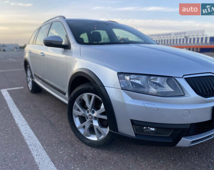 Шкода Октавия Скаут, объемом двигателя 2 л и пробегом 307 тыс. км за 14900 $, фото 23 на Automoto.ua