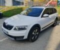 Шкода Октавия Скаут, объемом двигателя 2 л и пробегом 250 тыс. км за 14100 $, фото 3 на Automoto.ua