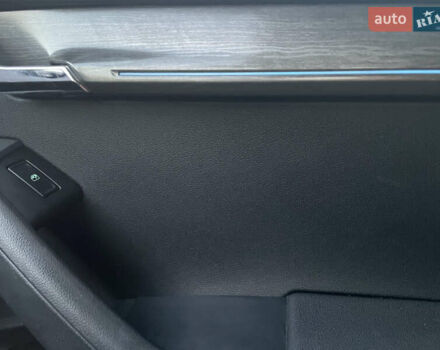 Шкода Октавия Скаут, объемом двигателя 2 л и пробегом 275 тыс. км за 16300 $, фото 12 на Automoto.ua