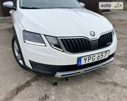 Шкода Octavia Scout, об'ємом двигуна 1.97 л та пробігом 240 тис. км за 15950 $, фото 22 на Automoto.ua