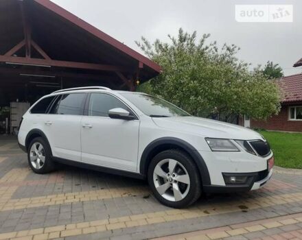 Шкода Octavia Scout, об'ємом двигуна 2 л та пробігом 215 тис. км за 19600 $, фото 9 на Automoto.ua