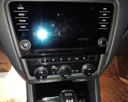 Шкода Октавия Скаут, объемом двигателя 1.97 л и пробегом 173 тыс. км за 21700 $, фото 10 на Automoto.ua