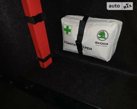 Шкода Октавия Скаут, объемом двигателя 1.97 л и пробегом 173 тыс. км за 21700 $, фото 52 на Automoto.ua