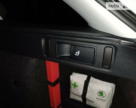 Шкода Октавия Скаут, объемом двигателя 1.97 л и пробегом 173 тыс. км за 21700 $, фото 55 на Automoto.ua