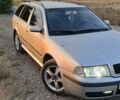 Сірий Шкода Octavia Scout, об'ємом двигуна 0 л та пробігом 366 тис. км за 5300 $, фото 3 на Automoto.ua