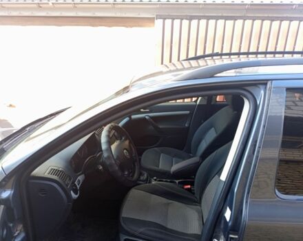 Серый Шкода Октавия Скаут, объемом двигателя 1.9 л и пробегом 280 тыс. км за 4700 $, фото 3 на Automoto.ua