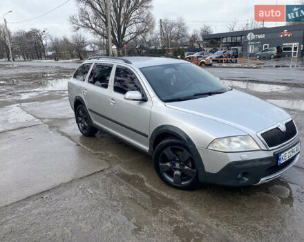 Сірий Шкода Octavia Scout, об'ємом двигуна 2 л та пробігом 400 тис. км за 6500 $, фото 9 на Automoto.ua