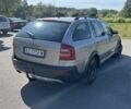 Серый Шкода Октавия Скаут, объемом двигателя 2 л и пробегом 307 тыс. км за 3266 $, фото 7 на Automoto.ua